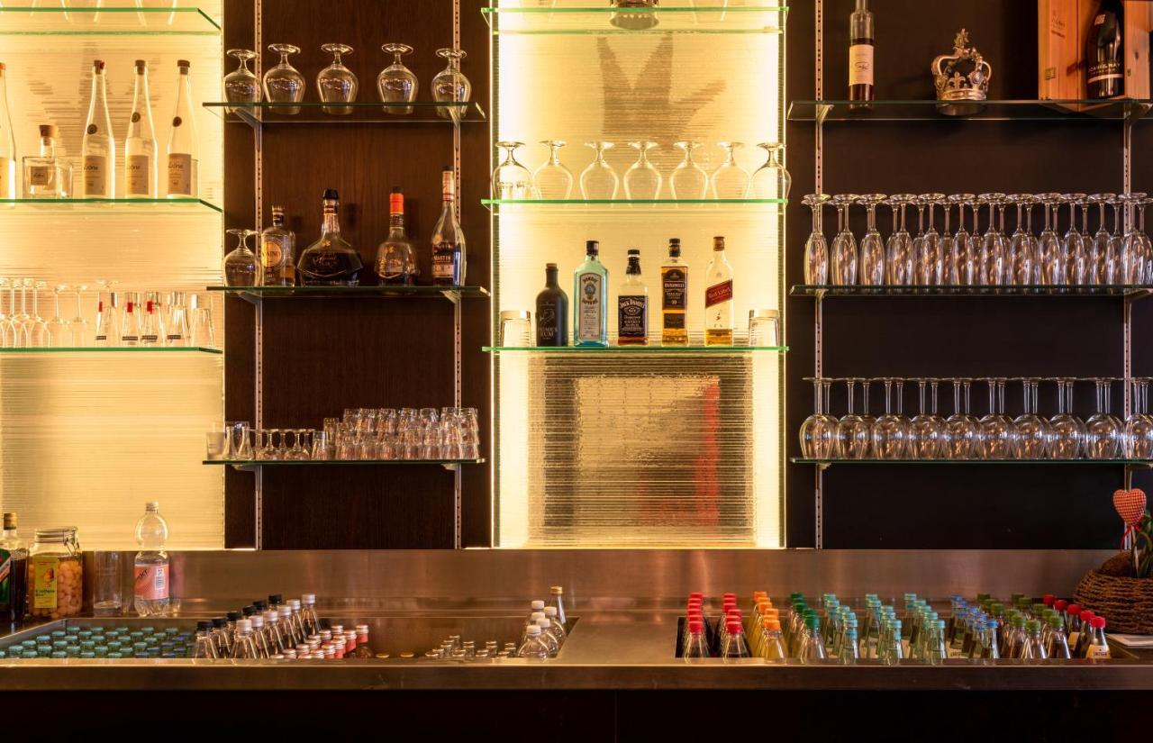 Hotel Zur Krone Meerbusch Ngoại thất bức ảnh