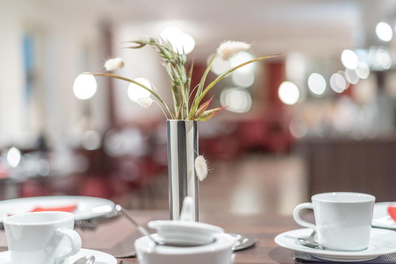 Hotel Zur Krone Meerbusch Ngoại thất bức ảnh
