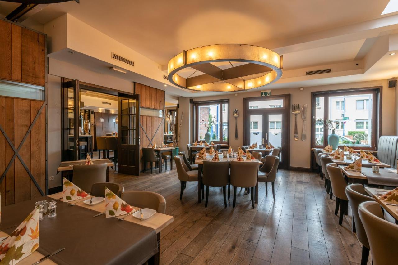 Hotel Zur Krone Meerbusch Ngoại thất bức ảnh
