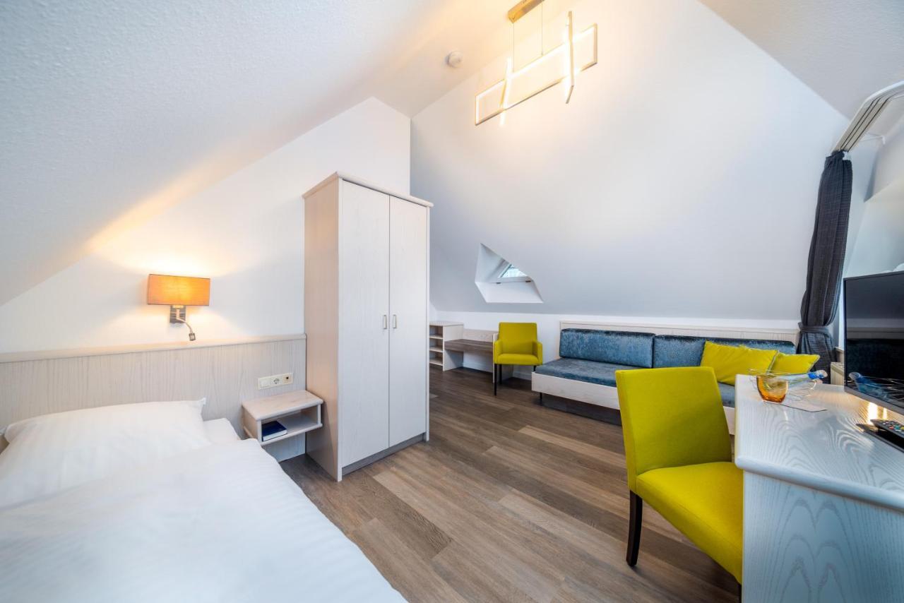 Hotel Zur Krone Meerbusch Ngoại thất bức ảnh